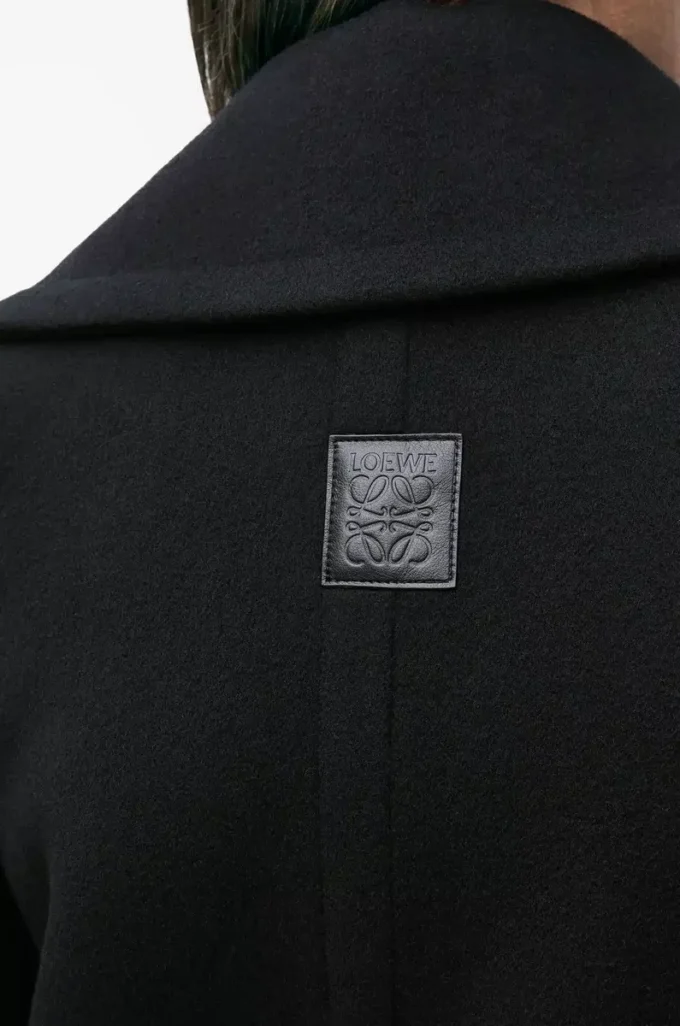 Kurzer Mantel aus Wolle Schwarz