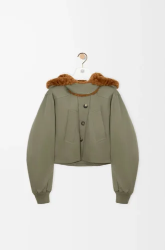 Kurzer Parka aus Baumwolle in Khaki-Grün