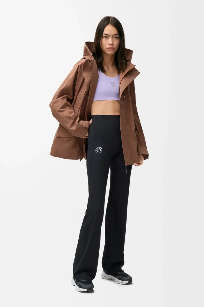 Kurzer Parka aus Funktionsbaumwolle in Toffee Kurzer Parka aus Funktionsbaumwolle in Toffee