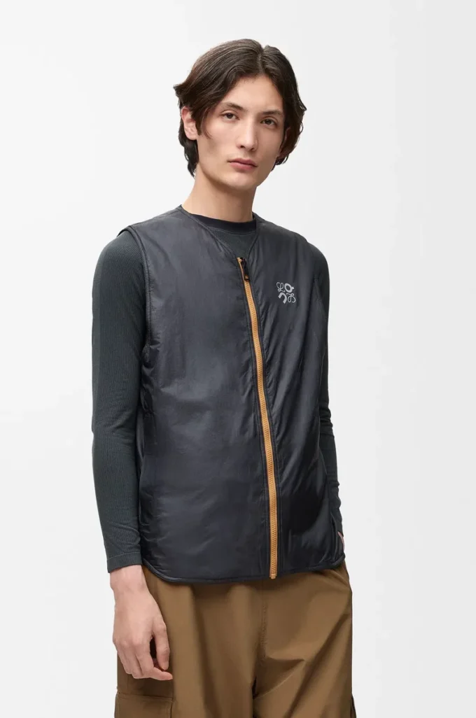 Kurzer Parka aus technischer Baumwolle in Lila Kurzer Parka aus technischer Baumwolle in Lila