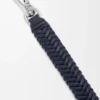 Kurzer Riemen mit Pfeilmuster aus klassischem Kalbsleder in Deep Navy