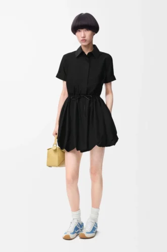 Kurzärmeliges Kleid aus Baumwolle und Seide Schwarz
