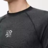Langärmliges Oberteil aus technischem Jersey in Schwarz Langärmliges Oberteil aus technischem Jersey in Schwarz