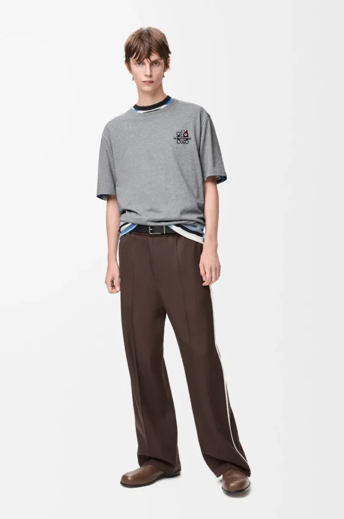 Lockeres T-Shirt aus Baumwolle in Grau meliert