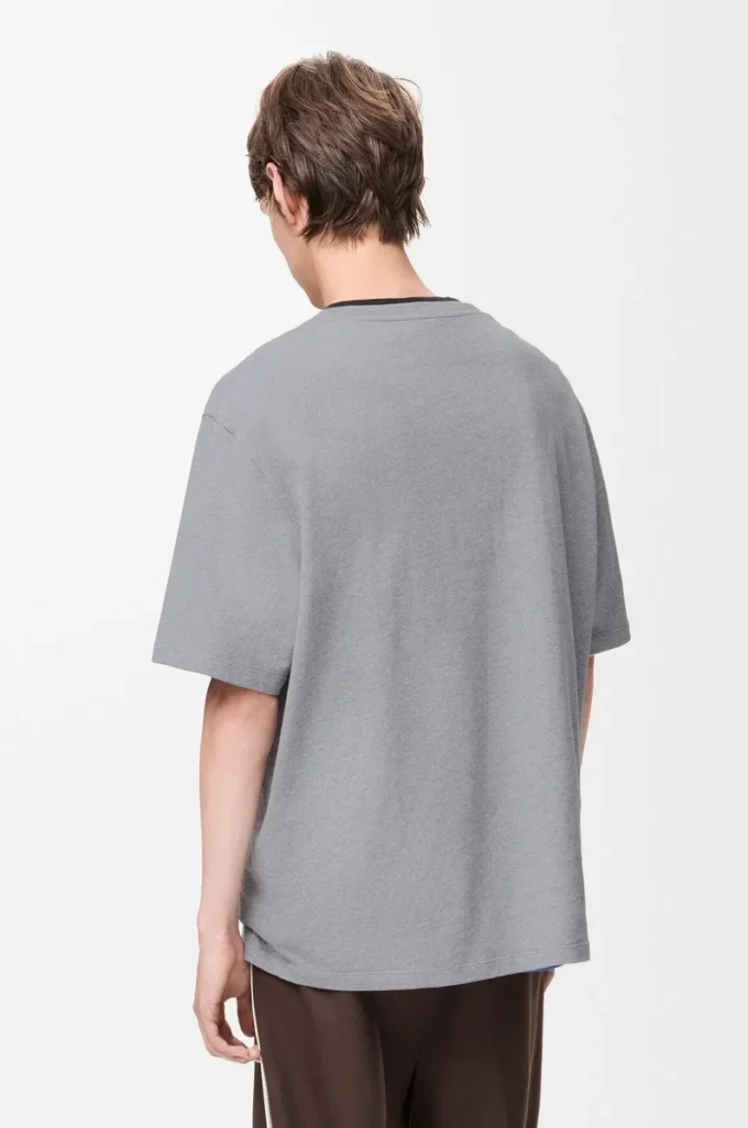 Lockeres T-Shirt aus Baumwolle in Grau meliert