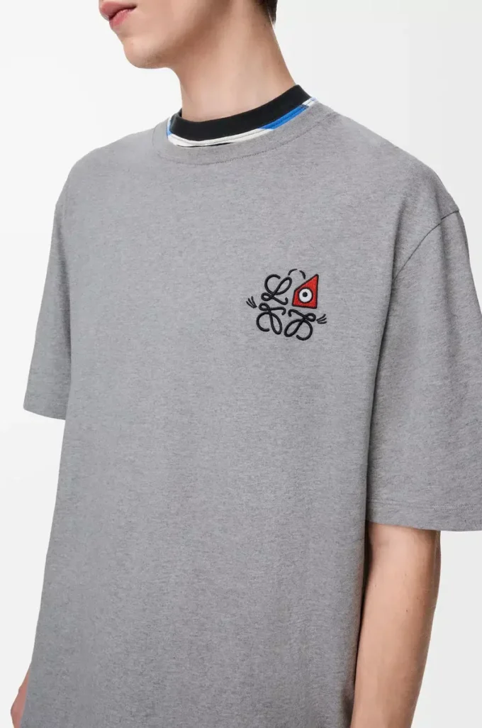 Lockeres T-Shirt aus Baumwolle in Grau meliert