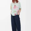 Lockeres T-Shirt aus Baumwolle in Hellblau/Mehrfarbig