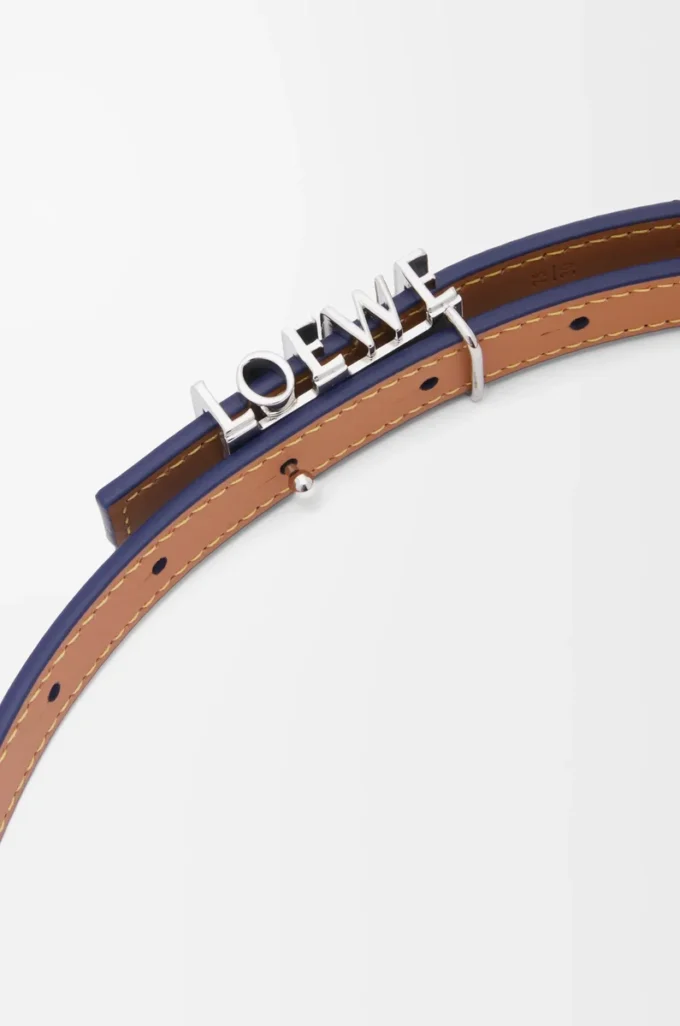 LOEWE Grafikgürtel aus klassischem Kalbsleder Abbys Blue/Palladio