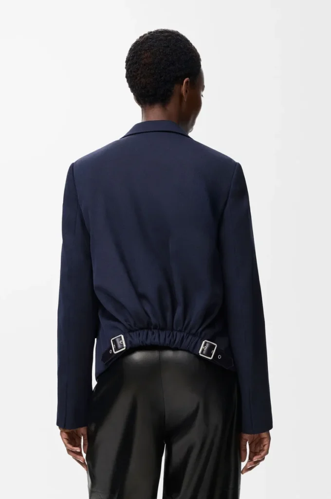 Maßgeschneiderte Jacke aus Wolle in Marineblau