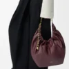 Medium Squeeze Tasche aus weichem Nappalammleder in Dunkelburgunder