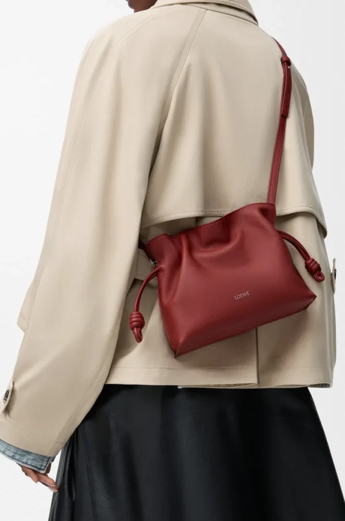 Mini-Clutch Flamenco aus Nappakalbsleder in Burnt Red