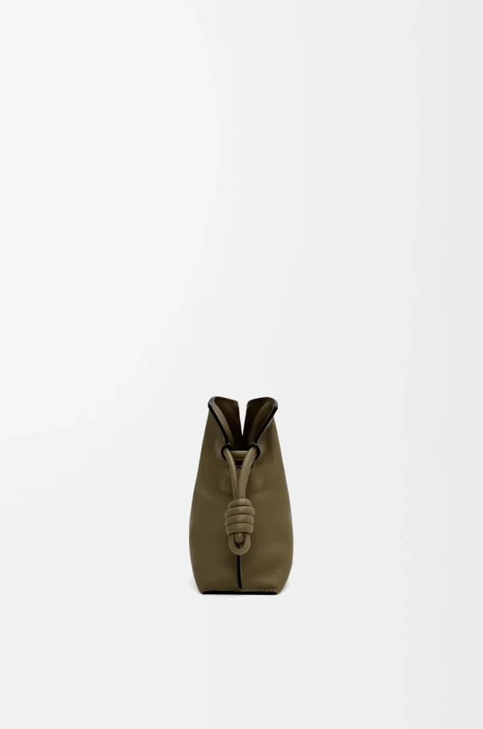 Mini-Clutch „Flamenco” aus Nappakalbsleder in Dark Khaki