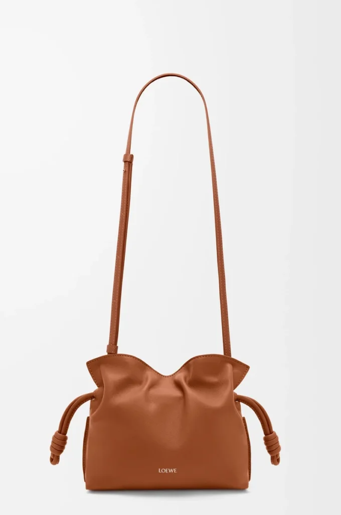 Mini-Clutch „Flamenco” aus Nappakalbsleder in Eichhörnchen