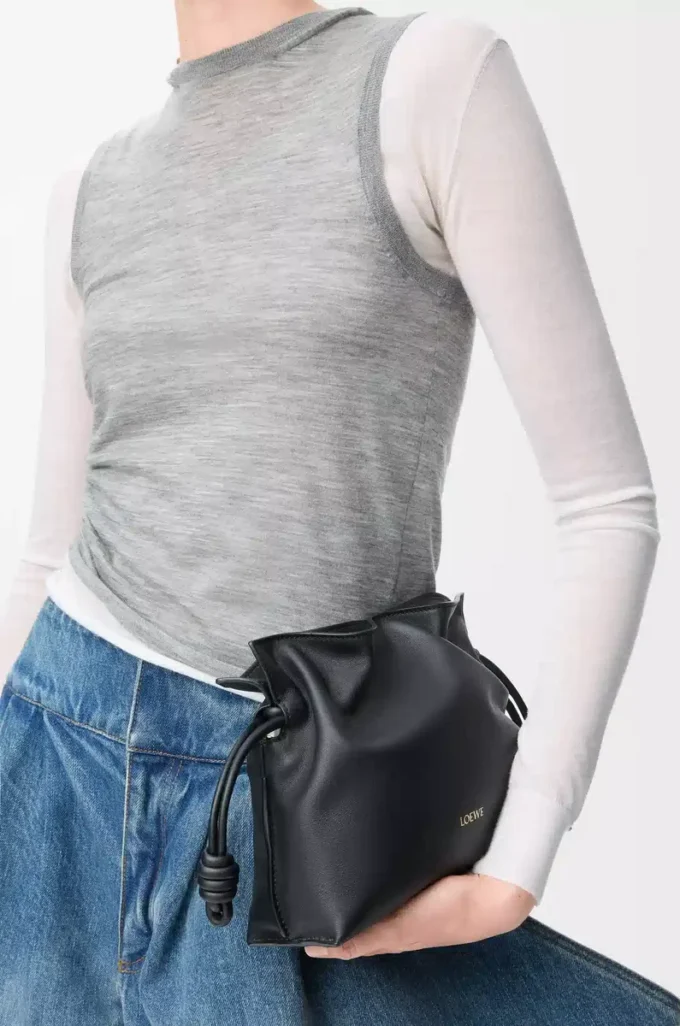 Mini-Clutch „Flamenco” aus Nappakalbsleder in Schwarz