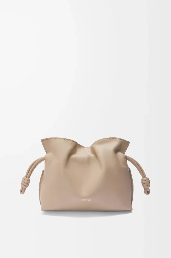 Mini Flamenco Clutch aus Nappakalbsleder Sand