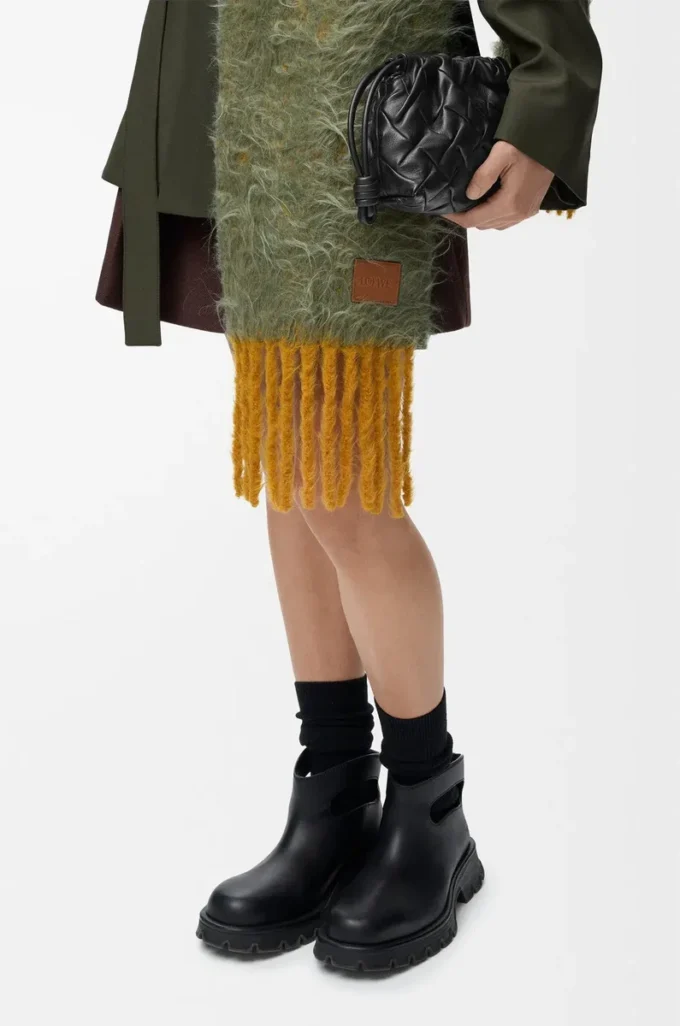 Mini Flamenco Geldbörse aus gekniffener Nappa-Kalbsleder in Schwarz