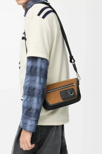 Mini Flex Messenger aus Canvas und Wildleder Schwarz/Dunkelgold