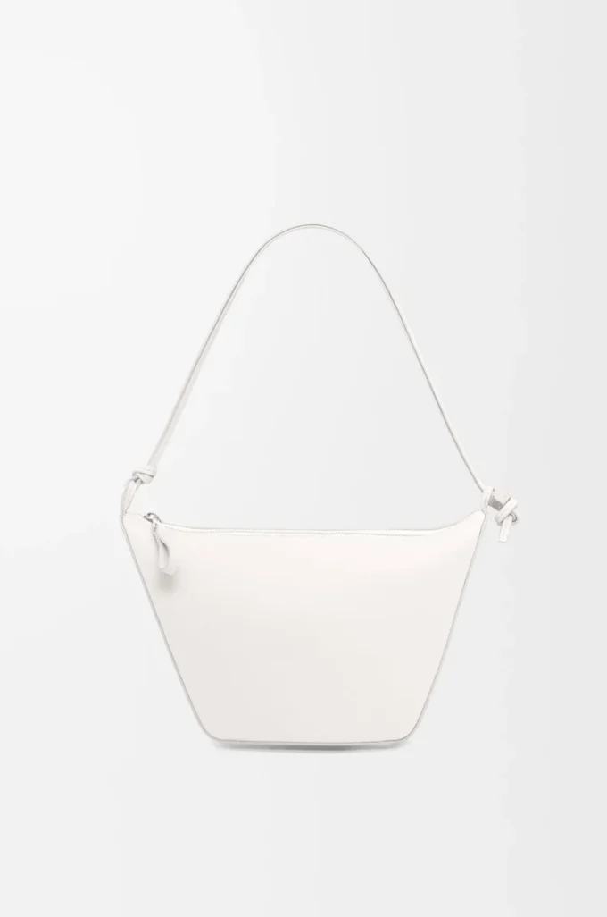 Mini Hammock Hobo aus klassischem Kalbsleder in Soft White