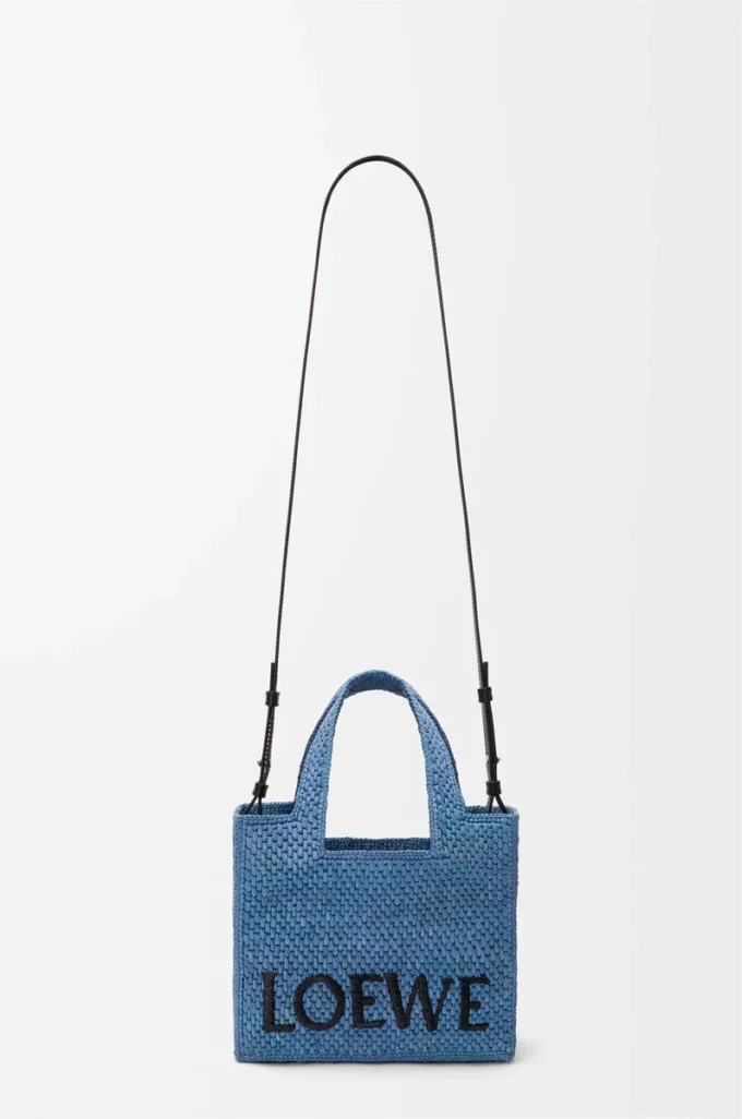 Mini LOEWE Font Tote aus Raffia Hellblau