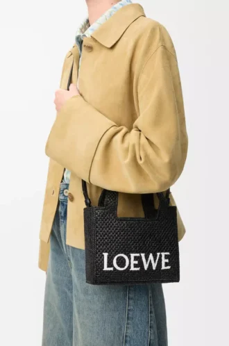 Mini LOEWE Font Tote aus Raffia Schwarz