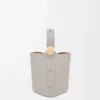 Mini Pebble Bucket aus glattem Kalbsleder in Shell Grey
