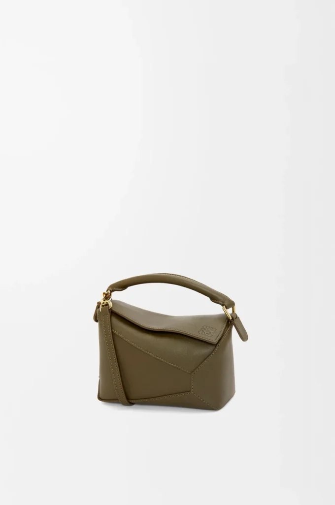 Mini Puzzle Edge Tasche aus klassischem Kalbsleder in Dunkelkhaki