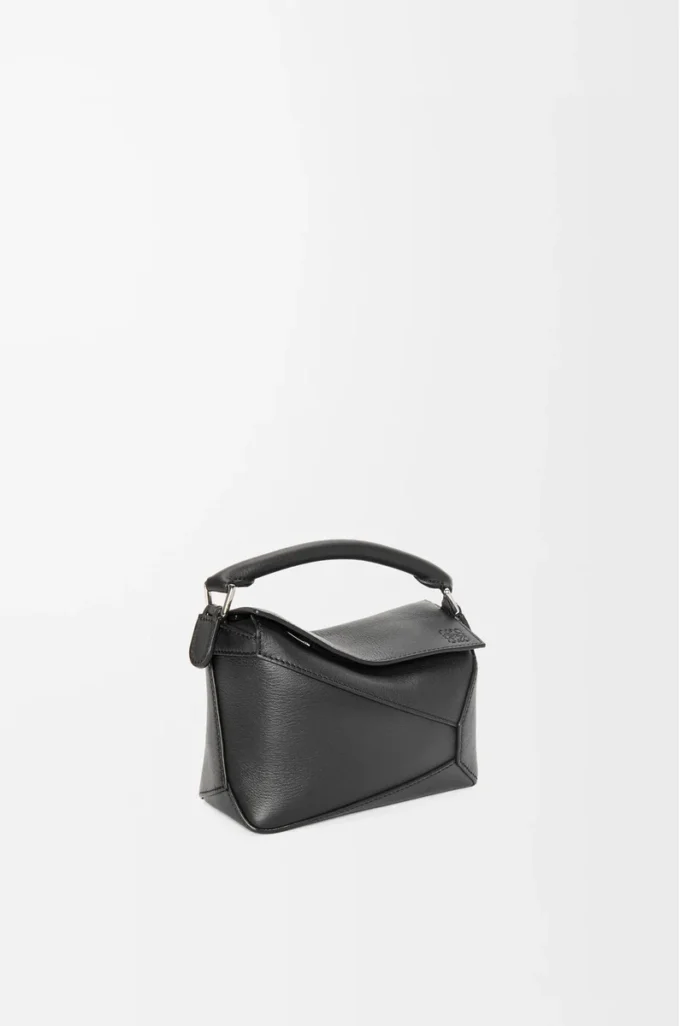 Mini Puzzle Edge Tasche aus klassischem Kalbsleder in Schwarz