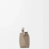 Mini Puzzle Edge Tasche aus weichem genarbtem Kalbsleder Clay