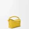 Mini Puzzle Edge Tasche aus weichem genarbtem Kalbsleder in Dandelion