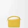 Mini Puzzle Edge Tasche aus weichem genarbtem Kalbsleder in Dandelion