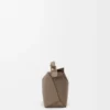 Mini Puzzle Edge Tasche aus weichem genarbtem Kalbsleder Taupe