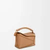 Mini Puzzle Edge Tasche aus weichem genarbtem Kalbsleder Toffee