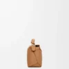 Mini Puzzle Edge Tasche aus weichem genarbtem Kalbsleder Toffee