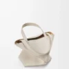 Mini Puzzle Fold Tote aus weichem genarbtem Kalbsleder in Light Ghost
