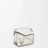 Mini-Puzzle-Tasche „Futurist Cat” aus klassischem Kalbsleder in Soft White