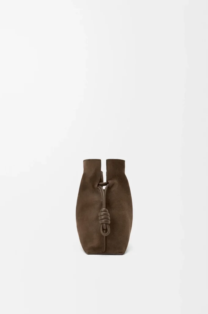 Mittlere Flamenco-Clutch aus genarbtem Nubukleder Tundra