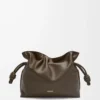 Mittlere Flamenco-Clutch aus Nappakalbsleder Chocolate
