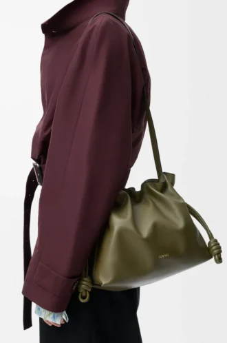 Mittlere Flamenco-Clutch aus Nappakalbsleder Dark Khaki