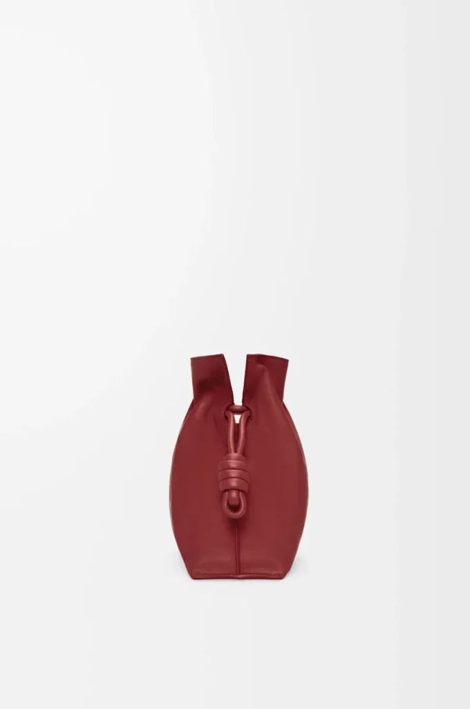 Mittlere Flamenco-Clutch aus Nappakalbsleder in Burnt Red