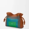 Mittlere Flamenco-Clutch aus Nappakalbsleder in Karamell/Hellgrün