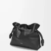 Mittlere Flamenco-Clutch aus Nappakalbsleder in Schwarz