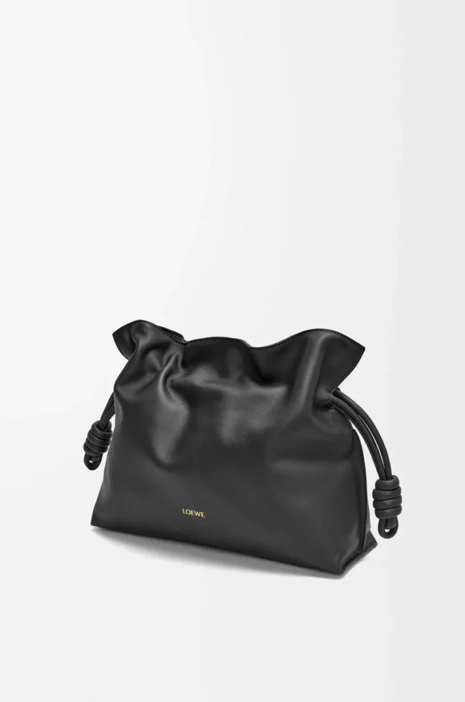 Mittlere Flamenco-Clutch aus Nappakalbsleder in Schwarz