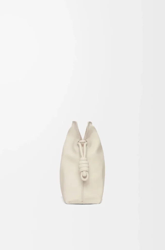 Mittlere Flamenco-Clutch aus Nappakalbsleder Sea Salt