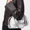 Mittlere Flamenco-Handtasche aus laminiertem Lammleder Silber