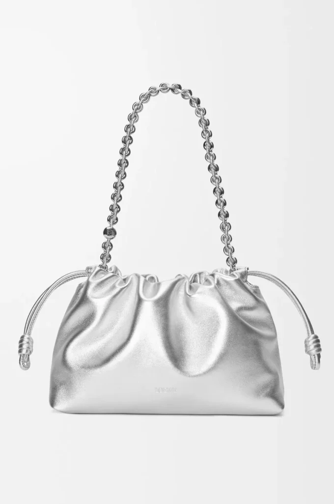 Mittlere Flamenco-Handtasche aus laminiertem Lammleder Silber