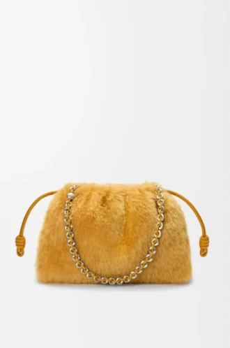 Mittlere Flamenco-Handtasche aus Lammfell Gelb
