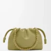 Mittlere Flamenco-Handtasche aus weichem Nappalammleder in Hellmoos