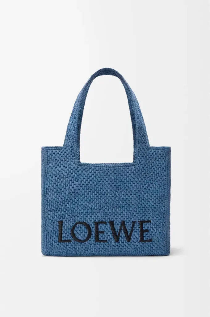 Mittlere LOEWE Font-Tasche aus Raffia Hellblau
