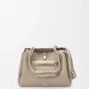 Mittlere Madrid-Tasche aus geschmeidigem genarbtem Kalbsleder in Clay