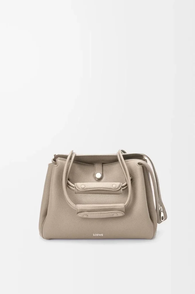 Mittlere Madrid-Tasche aus geschmeidigem genarbtem Kalbsleder in Clay